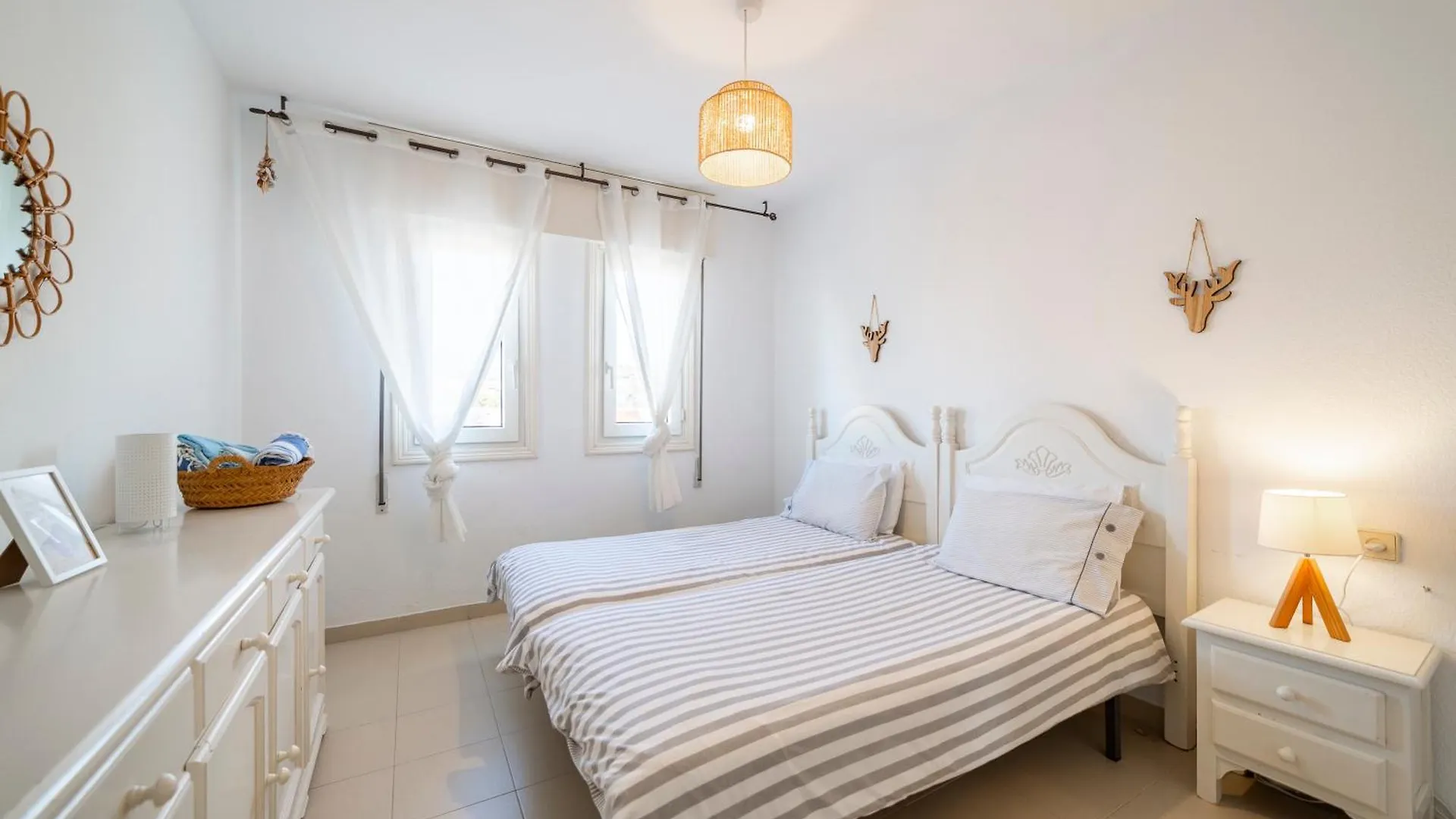 Apartment Just At The Heart Of The Village Almerimar